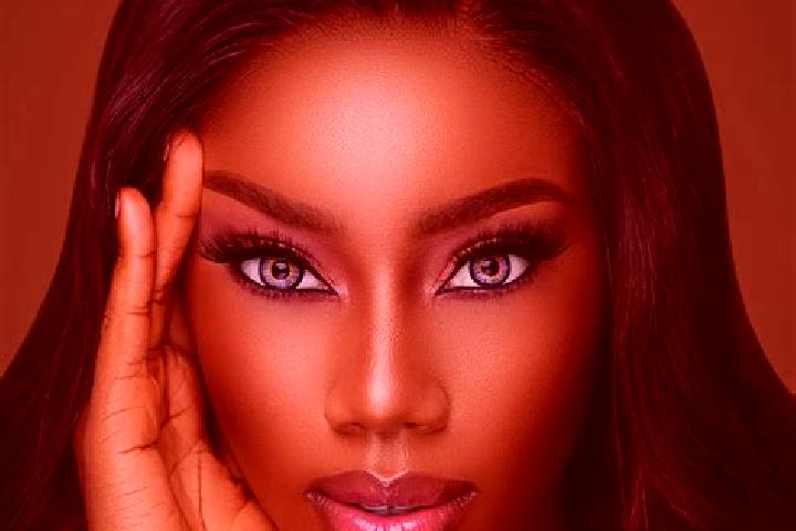 Lucy, 28, a chestnut blue-eyed ebony companion based in Barrydale. Offering A-Level, Travel Companion, Couples, Domination. Available for incall and outcall,...