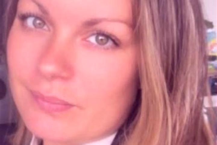 Lucy, 28 — Escort in Chateaugiron, France