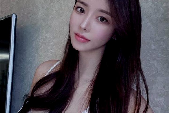 Lucy, 28 — Escort in Chujiang, China