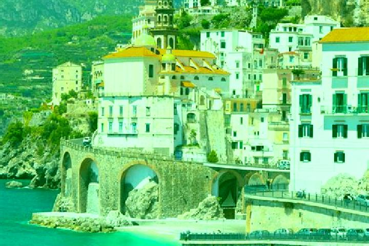 Lucy, 28 — Escort in Corsano, Italy