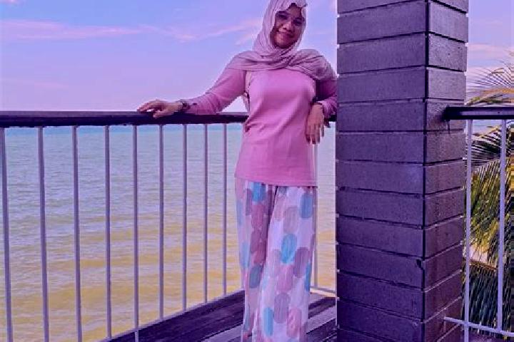 Lucy, 28 — Escort in Muara, Indonesia