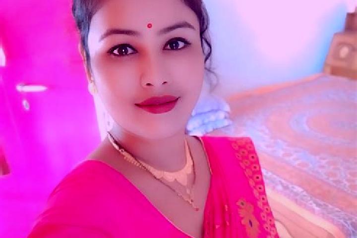 Lucy, 28 — Escort in Niz-Hajo, India