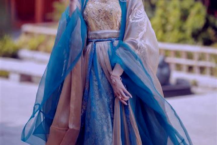 Lucy, 28 — Escort in Shixi, China