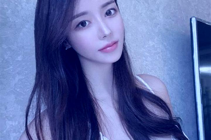 Lucy, 28 — Escort in Weizhai, China