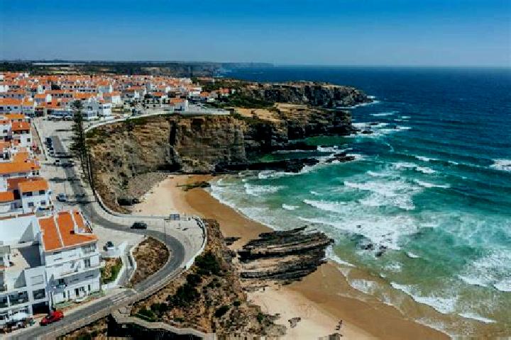 Lucy, 28 — Escort in Zambujeira do Mar, Portugal