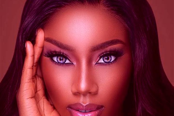 Lucy, 29, a chestnut blue-eyed ebony companion based in Abokosso. Offering Tantra, A-Level, Duos, Domination. Available for incall and outcall, overnight boo...