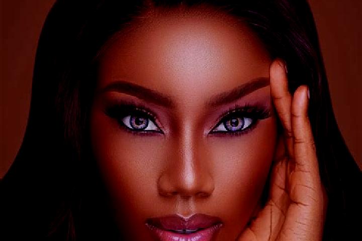 Lucy, 29, a red blue-eyed ebony companion based in Lesquielles-Saint-Germain. Offering Couples, Dinner Date, Striptease, Overnight. Available for incall and ...