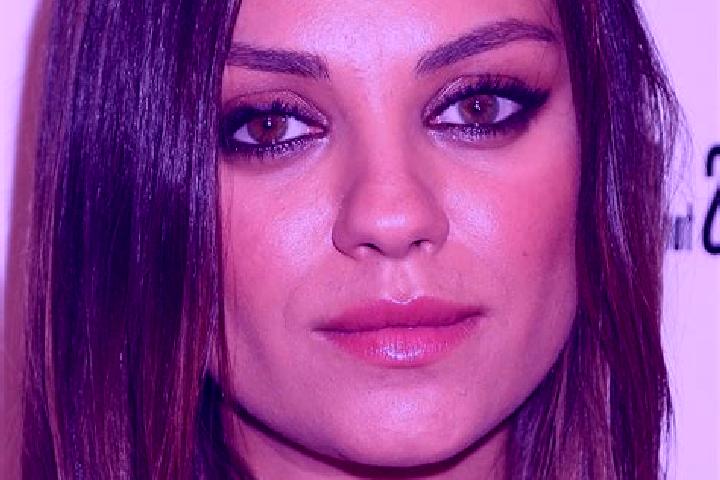 Lucy, 29, a red hazel-eyed indian companion based in Berlin. Offering Deep French Kissing, Travel Companion, Overnight, Couples. Available for incall and out...