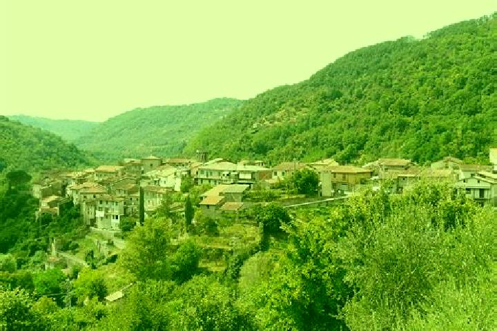 Lucy, 29 — Escort in Casola in Lunigiana, Italy