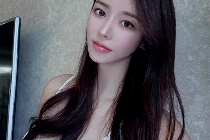 Lucy, 29 — Escort in Donghan, China