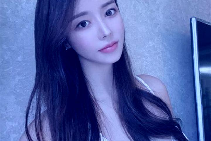 Lucy, 29 — Escort in Gongeum, South Korea