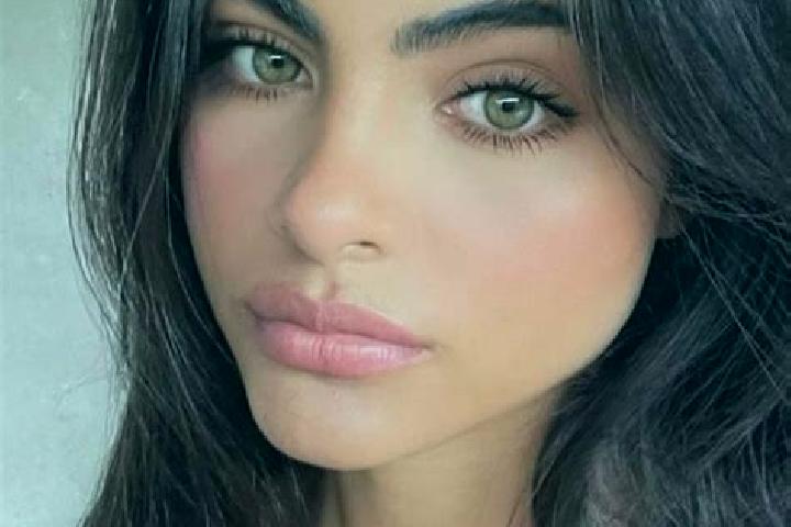 Lucy, 30, a brunette dark-eyed caucasian companion based in Rayduzhnyi Masyv. Offering Erotic Massage, CIM, Striptease. Available for incall and outcall, day...
