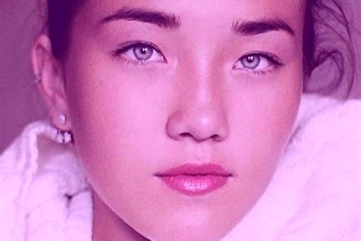 Lucy, 30, a red dark-eyed caucasian companion based in Rauna. Offering Deep French Kissing, OWO, BDSM, Overnight. Available for incall and outcall, day and e...