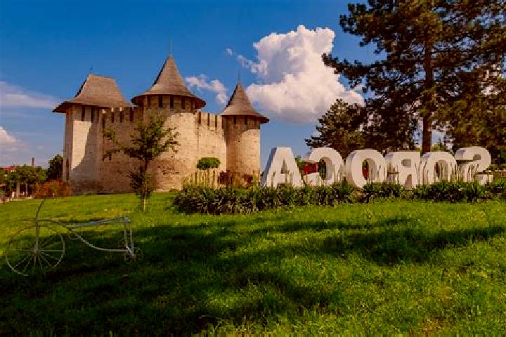 Lucy, 30 — Escort in Soroca, Moldova