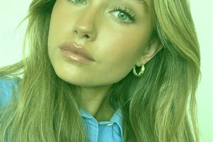 Lucy, 31, a dark blonde green-eyed european companion based in Ba To. Offering Overnight, Massage, OWO. Available for incall and outcall, overnight bookings ...