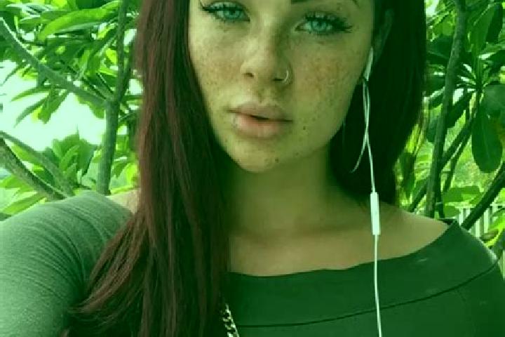 Lucy, 31, a red green-eyed mixed companion based in Cassano delle Murge. Offering A-Level, 69, BDSM. Available for incall and outcall, overnight bookings ava...