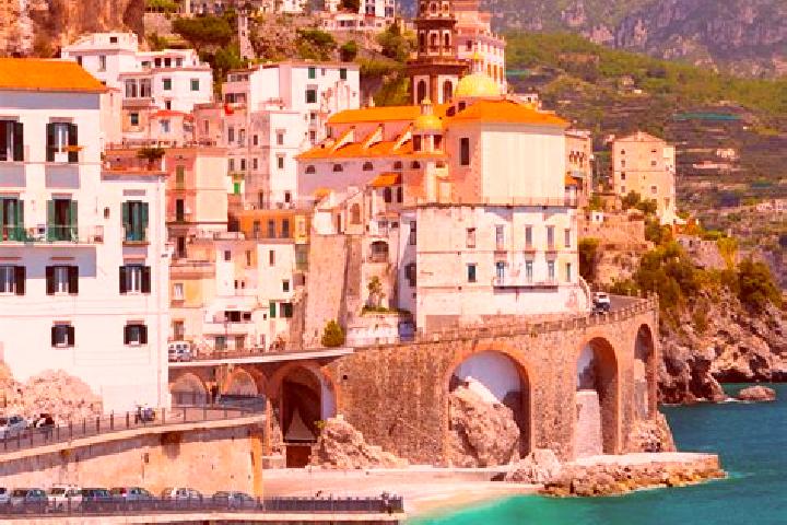 Lucy, 31 — Escort in Crispano, Italy