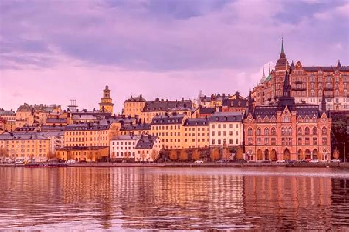 Lucy, 31 — Escort in Saro, Sweden
