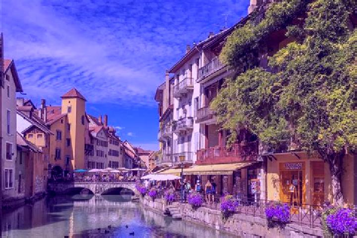 Lucy, 31 — Escort in Toulaud, France