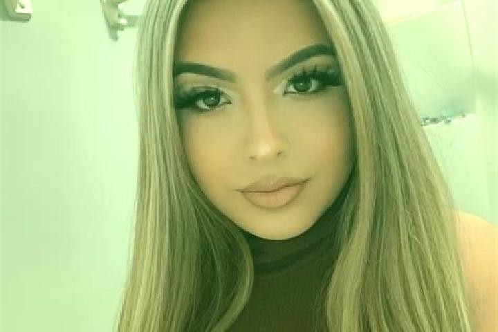 Lucy, 32, a blonde brown-eyed latina companion based in Taping. Offering A-Level, Party Girl, Girlfriend Experience. Available for incall and outcall, day an...