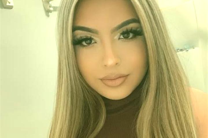 Lucy, 32, a blonde dark-eyed latina companion based in Teor. Offering Massage, Tantra, BDSM, OWO. Available for incall and outcall, day and evening dates.