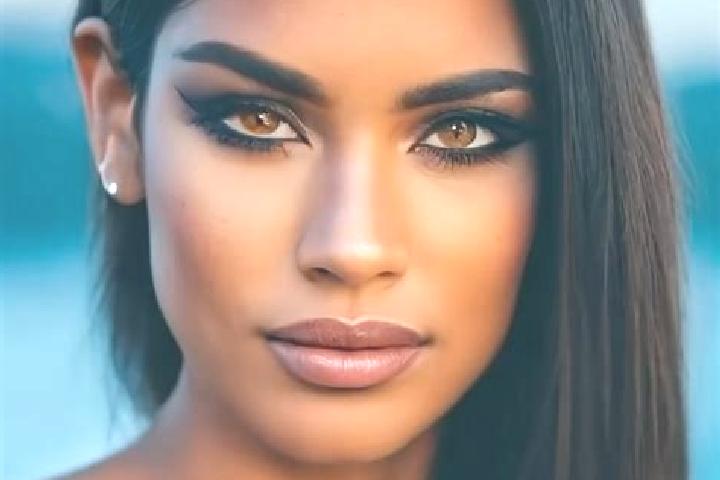 Lucy, 32, a brunette amber-eyed latina companion based in Sinfra. Offering Striptease, OWO, CIM, Travel Companion. Available for incall and outcall, day and ...