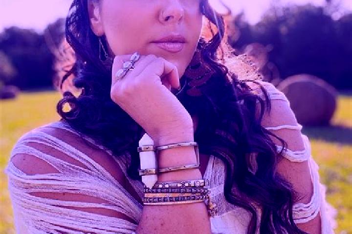 Lucy, 32 — Escort in Holly Hill, United States