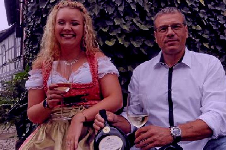Lucy, 32 — Escort in Ingersleben, Germany