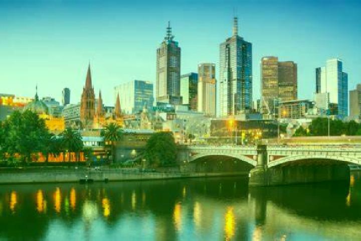 Lucy, 32 — Escort in Melbourne, Australia