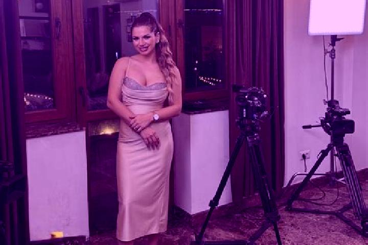 Lucy, 32 — Escort in Ograda, Romania