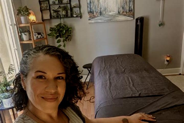 Lucy, 33, a black grey-eyed ebony companion based in Stromiec. Offering 69, Girlfriend Experience, A-Level, Massage. Available for incall and outcall, day an...