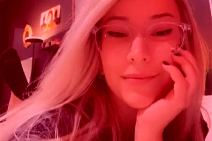 Lucy, 33, a blonde dark-eyed caribbean companion based in Bar-le-Duc. Offering GFE, Deep French Kissing, Roleplay. Available for incall and outcall, overnigh...