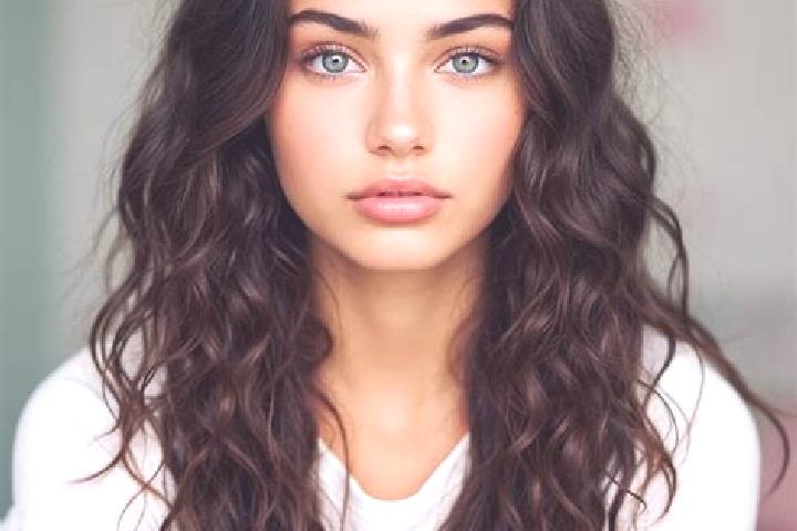 Lucy, 33, a brunette amber-eyed mediterranean companion based in Sepidar. Offering Deep French Kissing, Fetish, 69, Dinner Date. Available for incall and out...