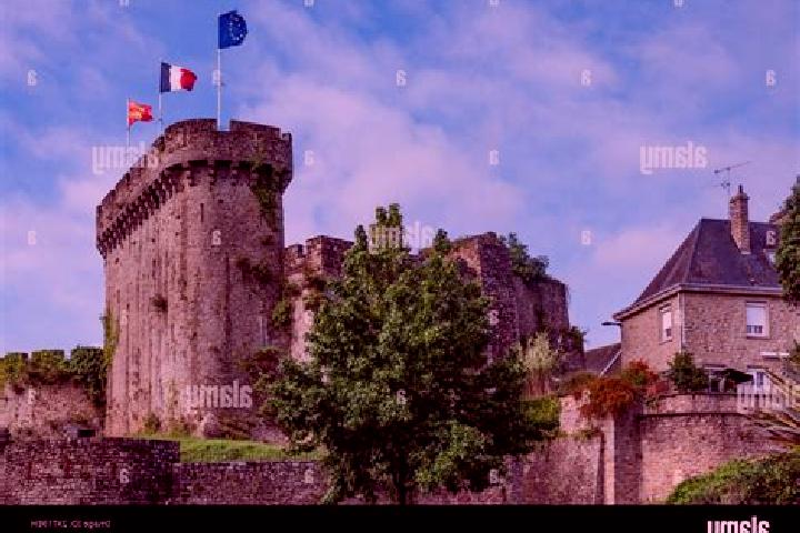 Lucy, 33 — Escort in Avranches, France