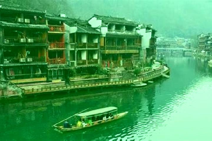 Lucy, 33 — Escort in Fenghuang, China
