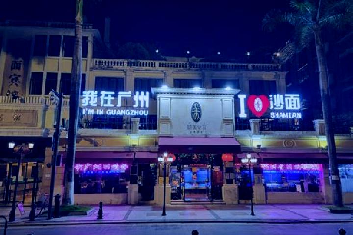 Lucy, 33 — Escort in Hualinsi, China