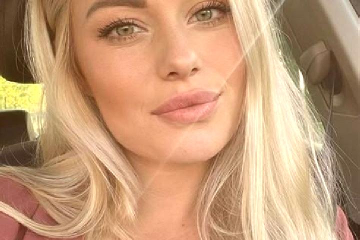 Lucy, 34, a blonde hazel-eyed middle eastern companion based in Parhida. Offering Overnight, 69, Girlfriend Experience. Available for incall and outcall, ove...