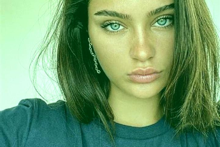 Lucy, 34, a brunette blue-eyed mixed companion based in Kullada. Offering GFE, CIM, Massage, Deep French Kissing. Available for incall and outcall, overnight...