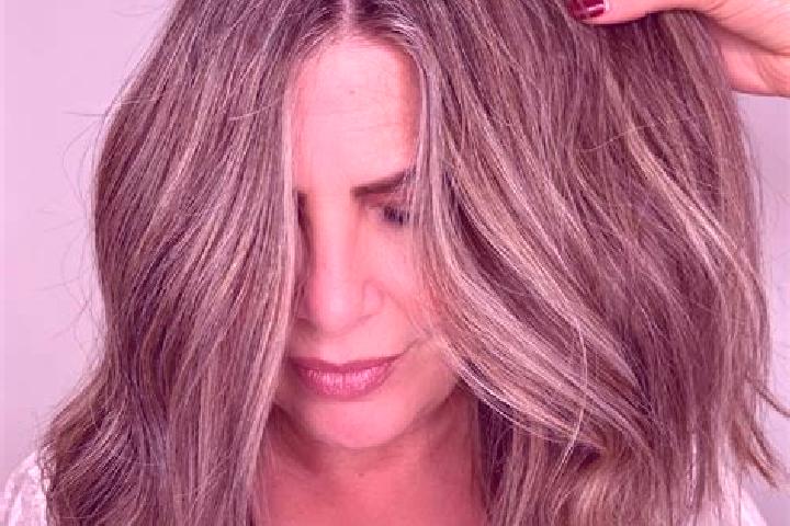 Lucy, 34, a dark blonde grey-eyed ebony companion based in Veliko Selce. Offering Striptease, Massage, Roleplay. Available for incall and outcall, day and ev...