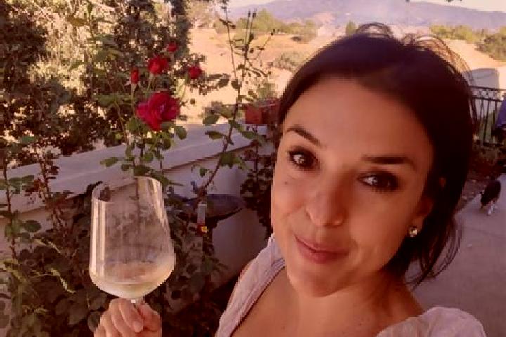 Lucy, 34, a red dark-eyed mediterranean companion based in Santa Barbara. Offering Roleplay, BDSM, Deep French Kissing, 69, Party Girl. Available for incall ...