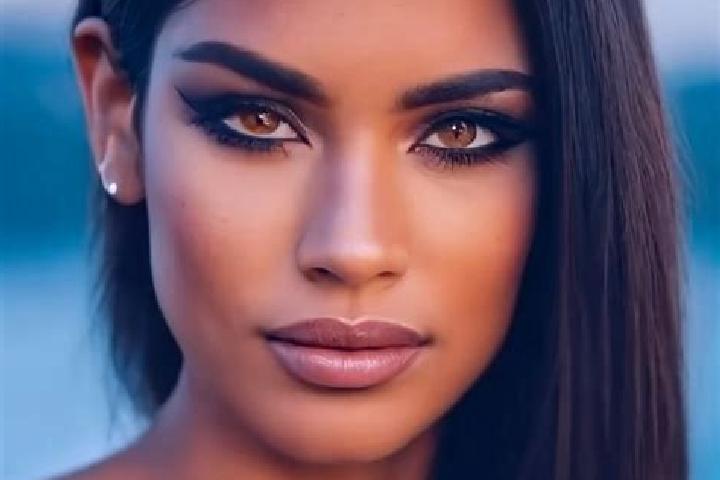 Lucy, 34, a red grey-eyed latina companion based in Bruchertseifen. Offering Deep French Kissing, Travel Companion. Available for incall and outcall, overnig...