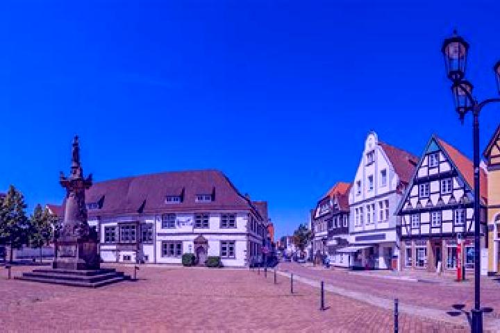 Lucy, 34 — Escort in Bad Meinberg, Germany
