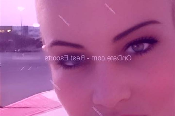 Lucy, 34 — Escort in Denggang, China