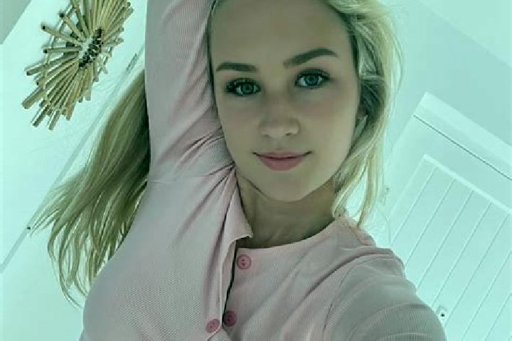 Lucy, 34 — Escort in Stugun, Sweden