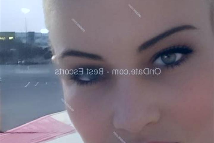 Lucy, 34 — Escort in Syntul, Russia