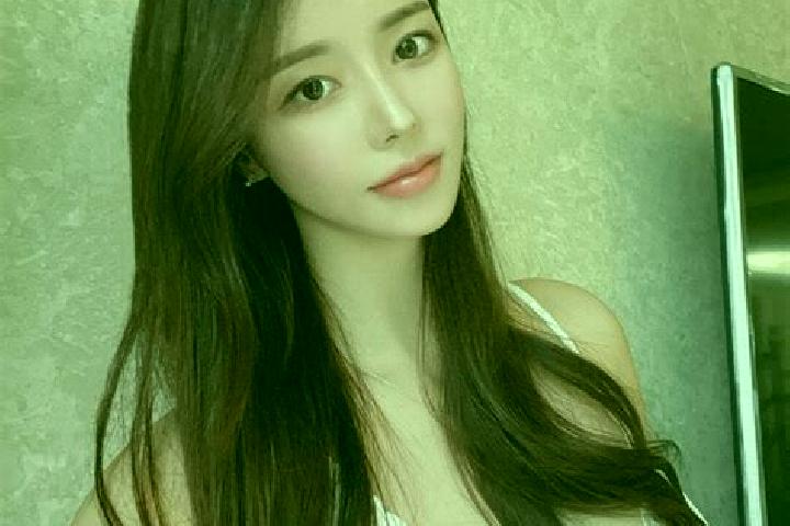 Lucy, 34 — Escort in Zeku, China