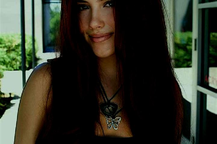 Lucy, 35, a auburn dark-eyed european companion based in Lanestosa. Offering Couples, Prostate Massage, Erotic Massage, OWO, Striptease. Available for incall...