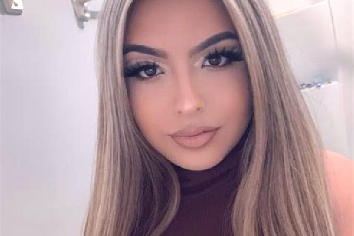 Lucy, 35, a blonde dark-eyed latina companion based in Barybino. Offering Travel Companion, Roleplay, BDSM. Available for incall and outcall, day and evening...