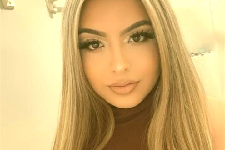 Lucy, 35, a blonde green-eyed latina companion based in Valdecanas de Tajo. Offering Girlfriend Experience, Massage, BDSM, Domination, Tantra. Available for ...