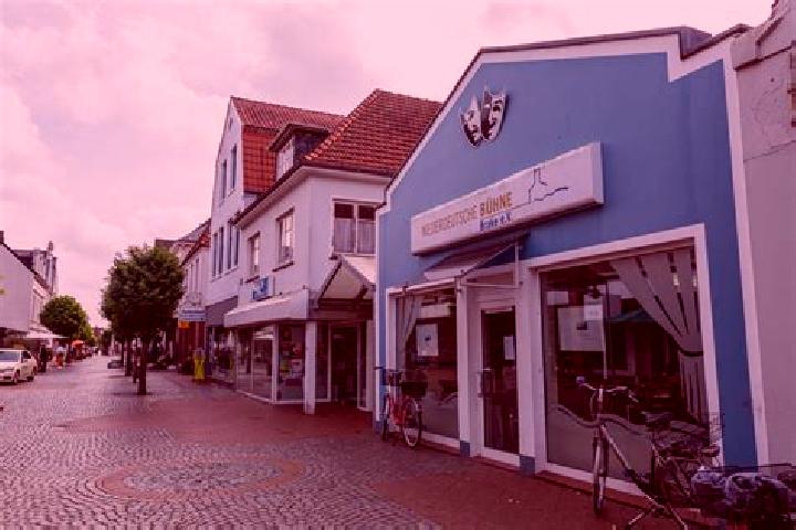 Lucy, 35 — Escort in Brake (Unterweser), Germany